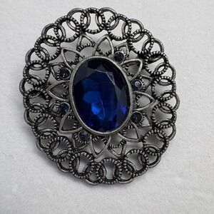 Vintage Multi Blue Stone Silver Tone Filigree‎ Brooch Pin